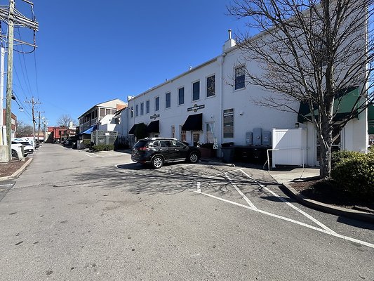 BETWEEN 4TH AVE N AND 5TH AVE N